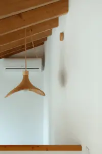 Split d'Aire Acondicionat a les Golfes, per mantenir tota la Casa comfortable els mesos de calor.